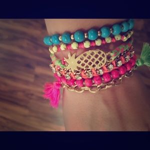 EUC Lilly Pulitzer 7" Bohemian Tassel Bracelet
